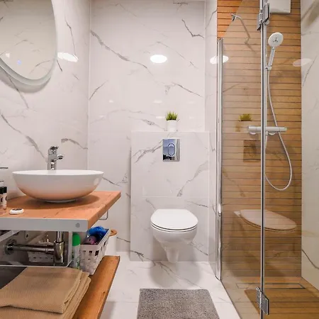 Citystay Nadmotlawie Estate Apartment *