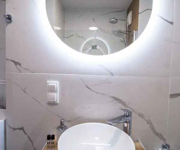 Citystay Nadmotlawie Estate *